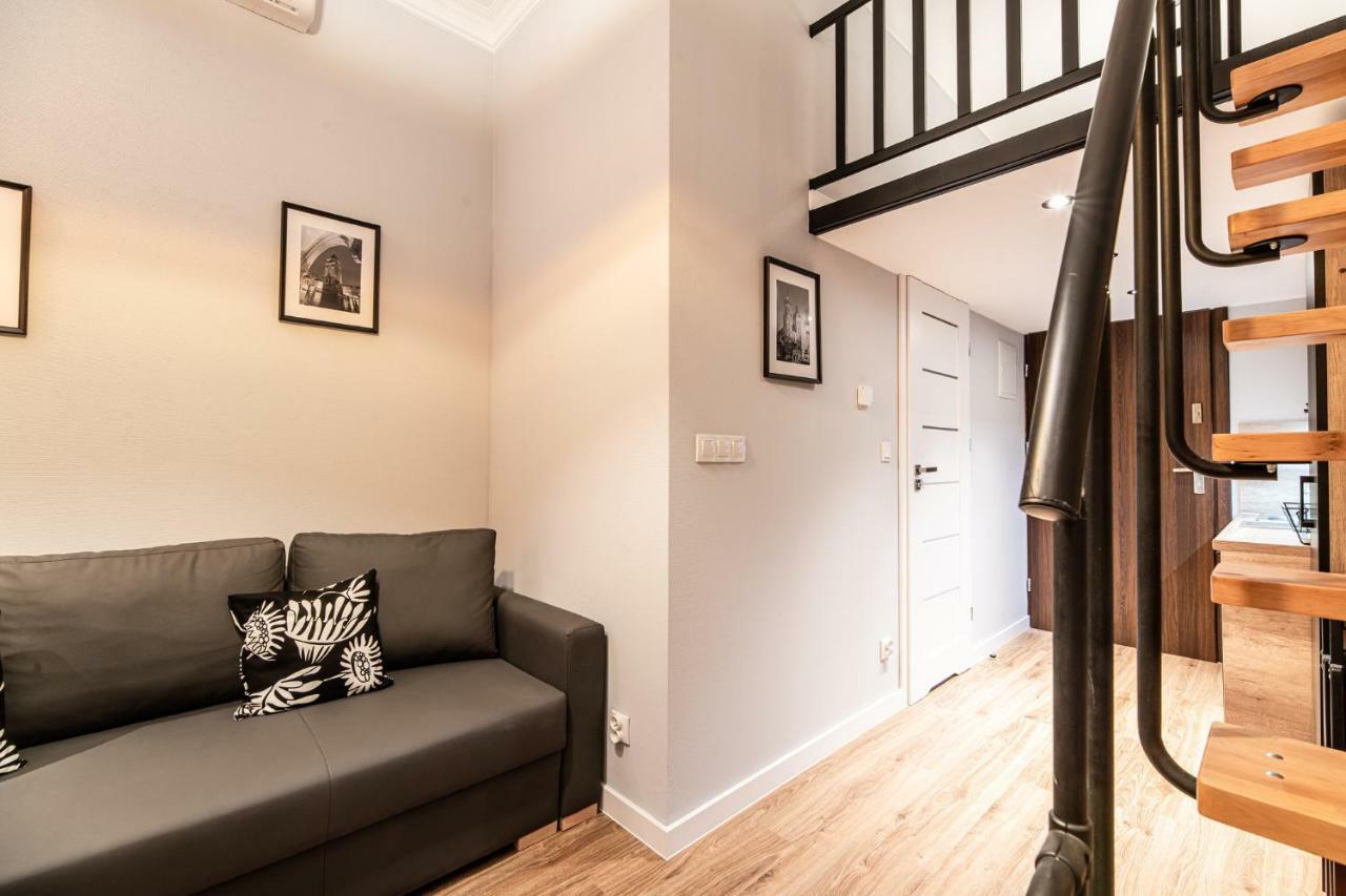 Lubomirskiego 23 Residence - Great Location, 10 Min To Main Square By Foot, Right Next To Main Rail And Bus Station Krakau Exterior foto