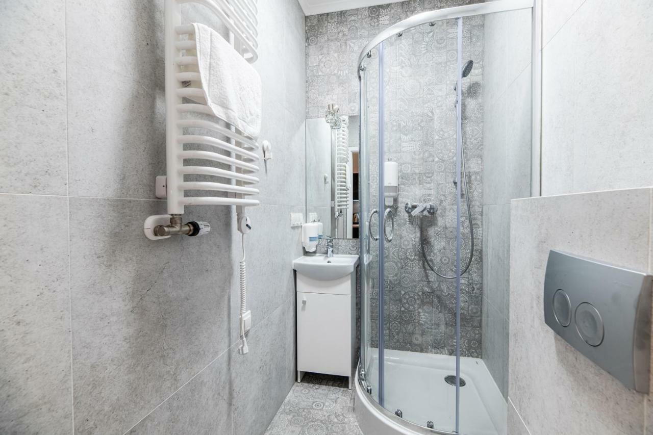 Lubomirskiego 23 Residence - Great Location, 10 Min To Main Square By Foot, Right Next To Main Rail And Bus Station Krakau Exterior foto