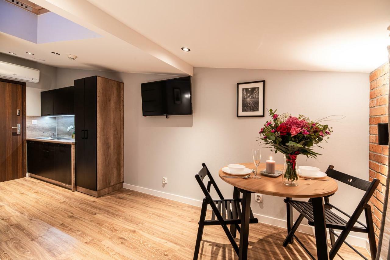Lubomirskiego 23 Residence - Great Location, 10 Min To Main Square By Foot, Right Next To Main Rail And Bus Station Krakau Exterior foto