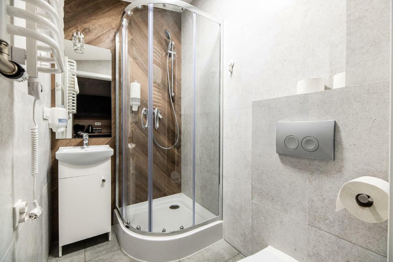 Lubomirskiego 23 Residence - Great Location, 10 Min To Main Square By Foot, Right Next To Main Rail And Bus Station Krakau Exterior foto