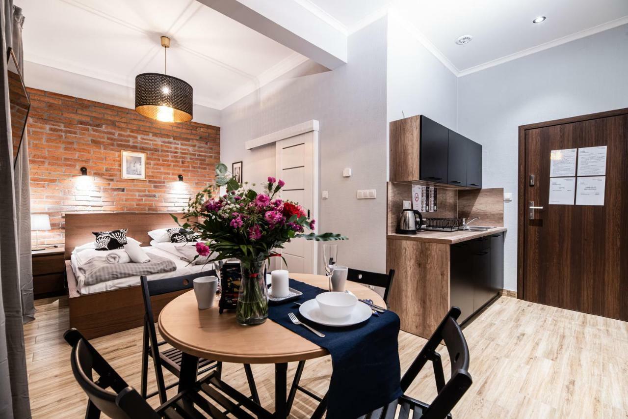 Lubomirskiego 23 Residence - Great Location, 10 Min To Main Square By Foot, Right Next To Main Rail And Bus Station Krakau Exterior foto